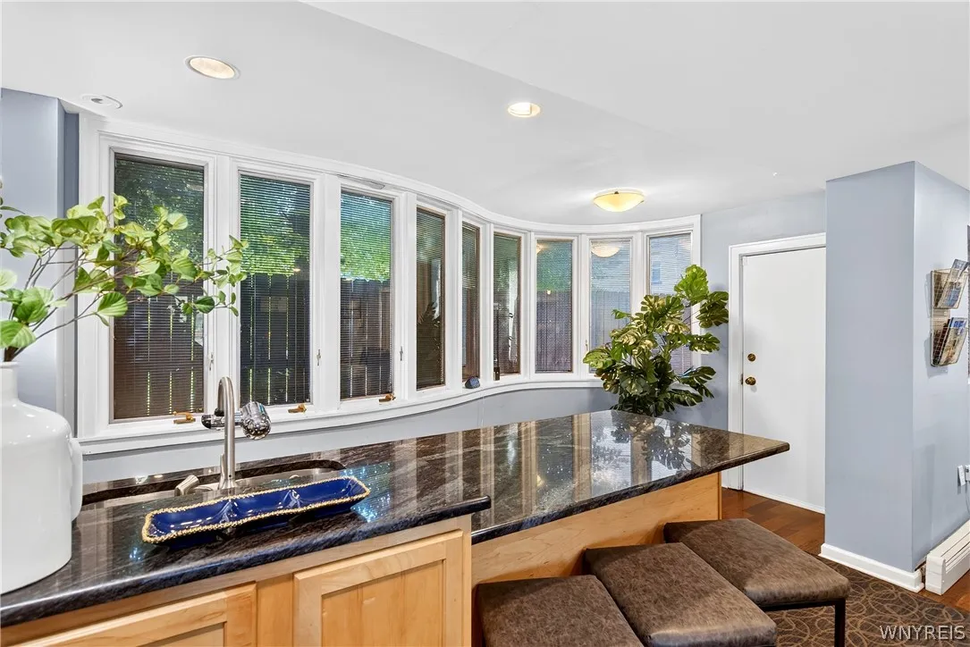 57 Virginia Place, Buffalo, New York 14202, Buffalo, New York 14202, 2 Bedrooms Bedrooms, 4 Rooms Rooms,1 BathroomBathrooms,Residential,For Sale,57 Virginia Place, Buffalo, New York 14202,0,B1698312