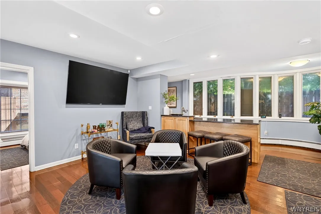 57 Virginia Place, Buffalo, New York 14202, Buffalo, New York 14202, 2 Bedrooms Bedrooms, 4 Rooms Rooms,1 BathroomBathrooms,Residential,For Sale,57 Virginia Place, Buffalo, New York 14202,0,B1698312