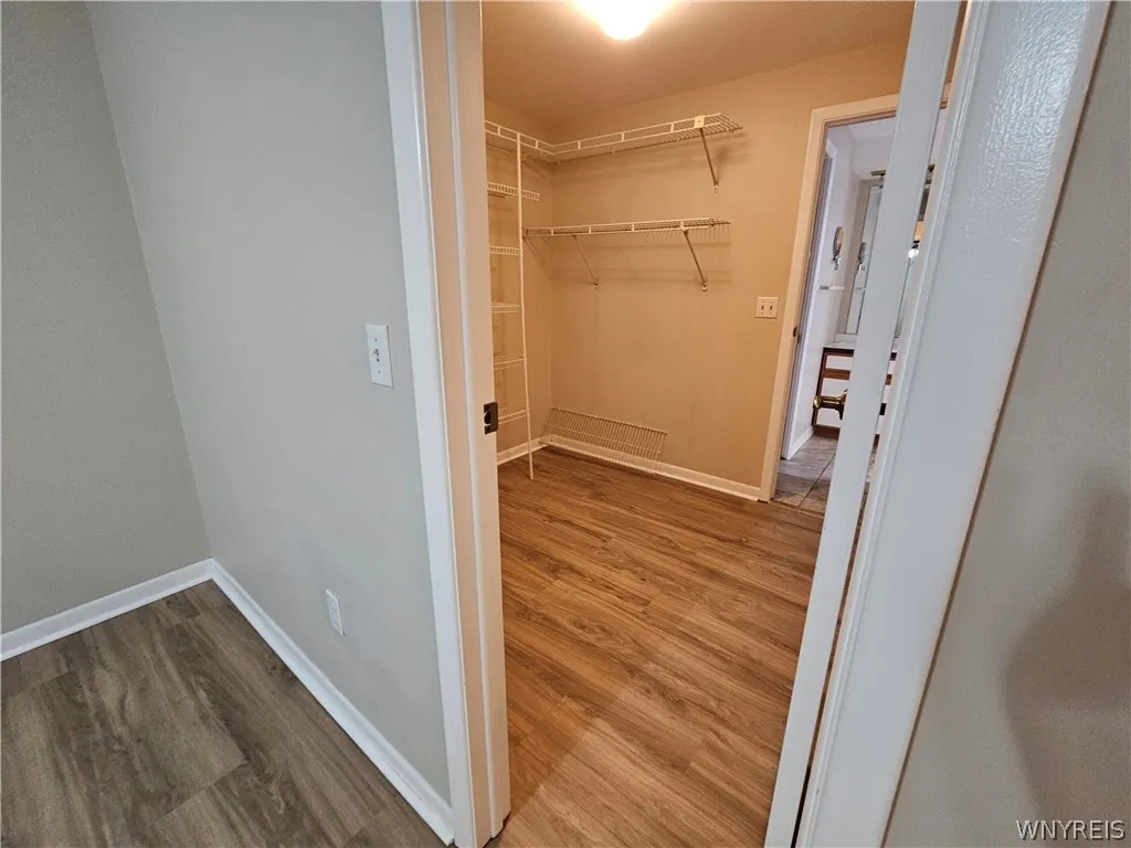 306 Sundown 5g, Amherst, New York 14221, Amherst, New York 14221, 2 Bedrooms Bedrooms, 7 Rooms Rooms,2 BathroomsBathrooms,Residential Lease,For Rent,306 Sundown 5g, Amherst, New York 14221,0,B1699068