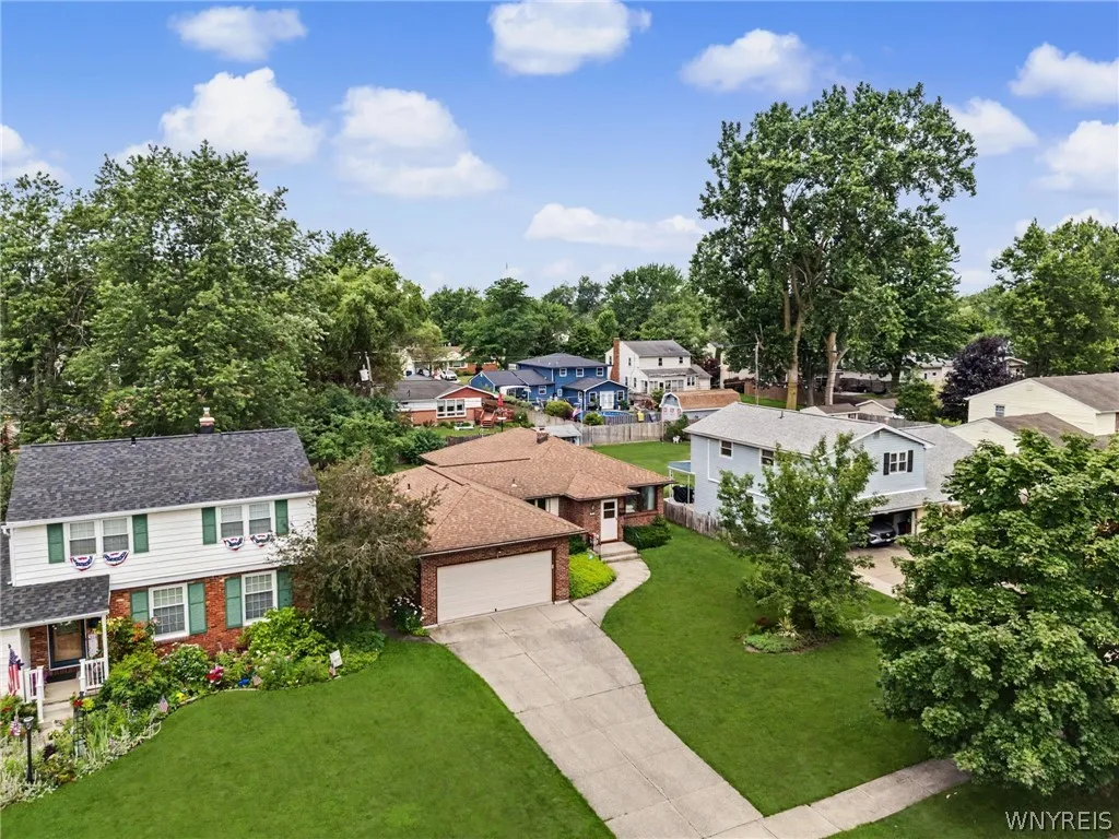 86 Mahogany Drive, Amherst, New York 14221, Amherst, New York 14221, 3 Bedrooms Bedrooms, 7 Rooms Rooms,1 BathroomBathrooms,Residential,For Sale,86 Mahogany Drive, Amherst, New York 14221,0,B1696595