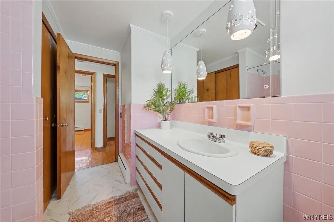 86 Mahogany Drive, Amherst, New York 14221, Amherst, New York 14221, 3 Bedrooms Bedrooms, 7 Rooms Rooms,1 BathroomBathrooms,Residential,For Sale,86 Mahogany Drive, Amherst, New York 14221,0,B1696595