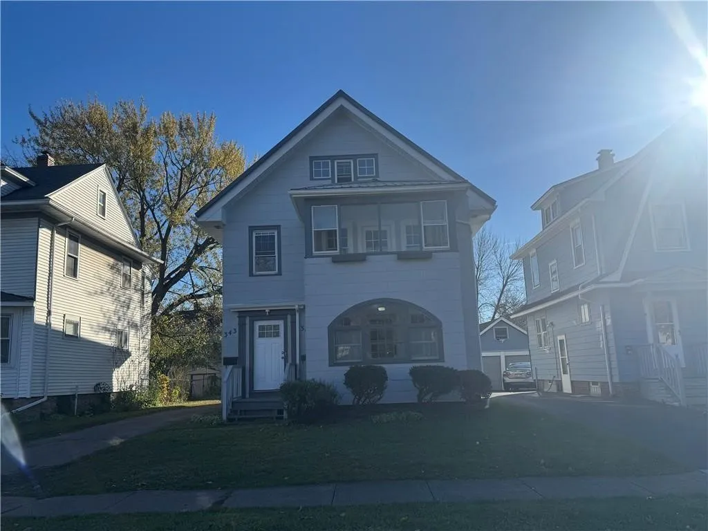 343 Genesee Park Boulevard, Rochester, New York 14, Rochester, New York 14619, 2 Bedrooms Bedrooms, 4 Rooms Rooms,1 BathroomBathrooms,Residential Lease,For Rent,343 Genesee Park Boulevard, Rochester, New York 14,0,R1697805