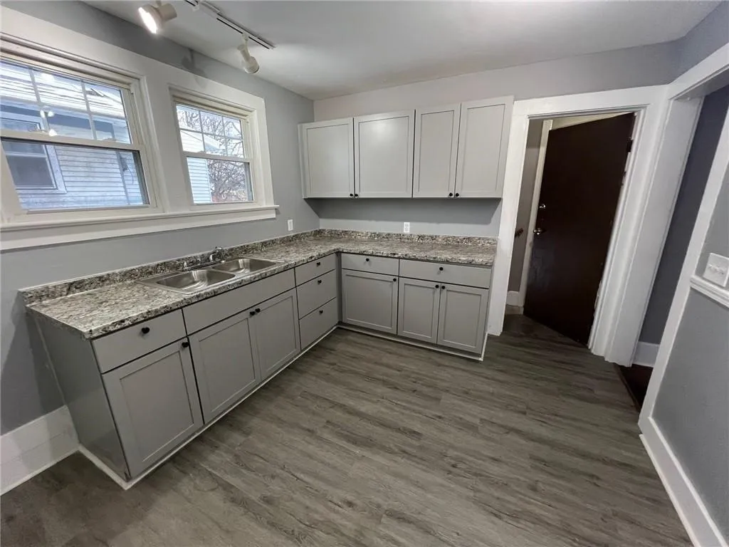 343 Genesee Park Boulevard, Rochester, New York 14, Rochester, New York 14619, 2 Bedrooms Bedrooms, 4 Rooms Rooms,1 BathroomBathrooms,Residential Lease,For Rent,343 Genesee Park Boulevard, Rochester, New York 14,0,R1697805