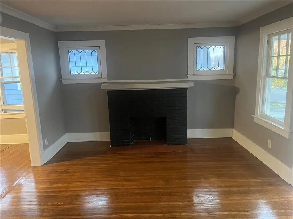 343 Genesee Park Boulevard, Rochester, New York 14, Rochester, New York 14619, 2 Bedrooms Bedrooms, 4 Rooms Rooms,1 BathroomBathrooms,Residential Lease,For Rent,343 Genesee Park Boulevard, Rochester, New York 14,0,R1697805