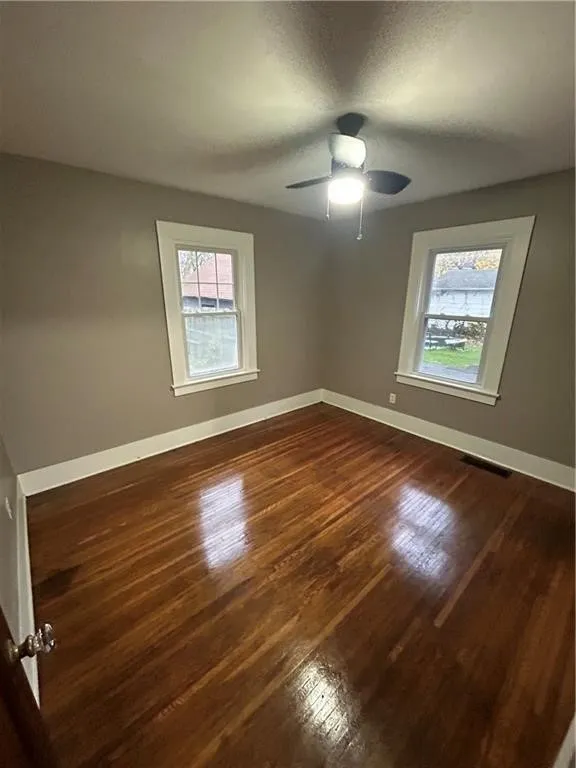 343 Genesee Park Boulevard, Rochester, New York 14, Rochester, New York 14619, 2 Bedrooms Bedrooms, 4 Rooms Rooms,1 BathroomBathrooms,Residential Lease,For Rent,343 Genesee Park Boulevard, Rochester, New York 14,0,R1697805