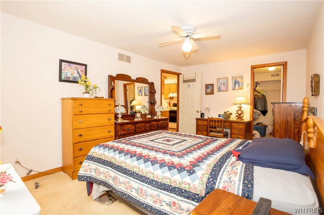 7 E Sunmist, Amherst, New York 14228, Amherst, New York 14228, 1 Bedroom Bedrooms, 5 Rooms Rooms,1 BathroomBathrooms,Residential,For Sale,7 E Sunmist, Amherst, New York 14228,0,B1696008