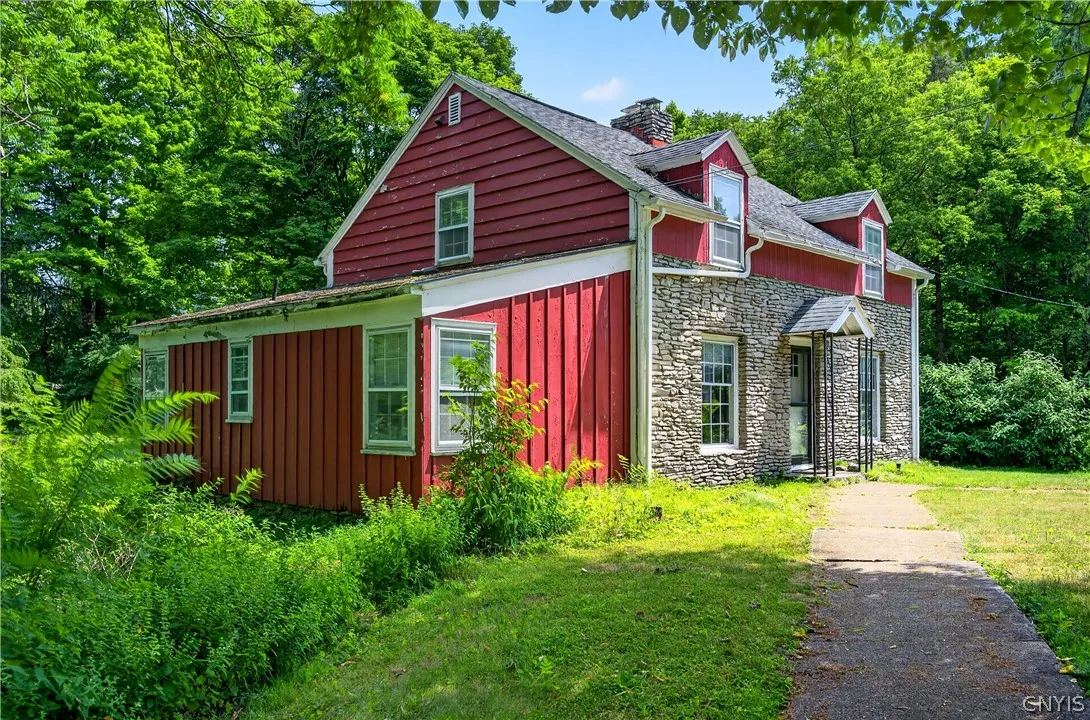 5352 Onondaga Road, Camillus, New York 13031, Camillus, New York 13031, 4 Bedrooms Bedrooms, 8 Rooms Rooms,1 BathroomBathrooms,Residential,For Sale,5352 Onondaga Road, Camillus, New York 13031,0,S1698778