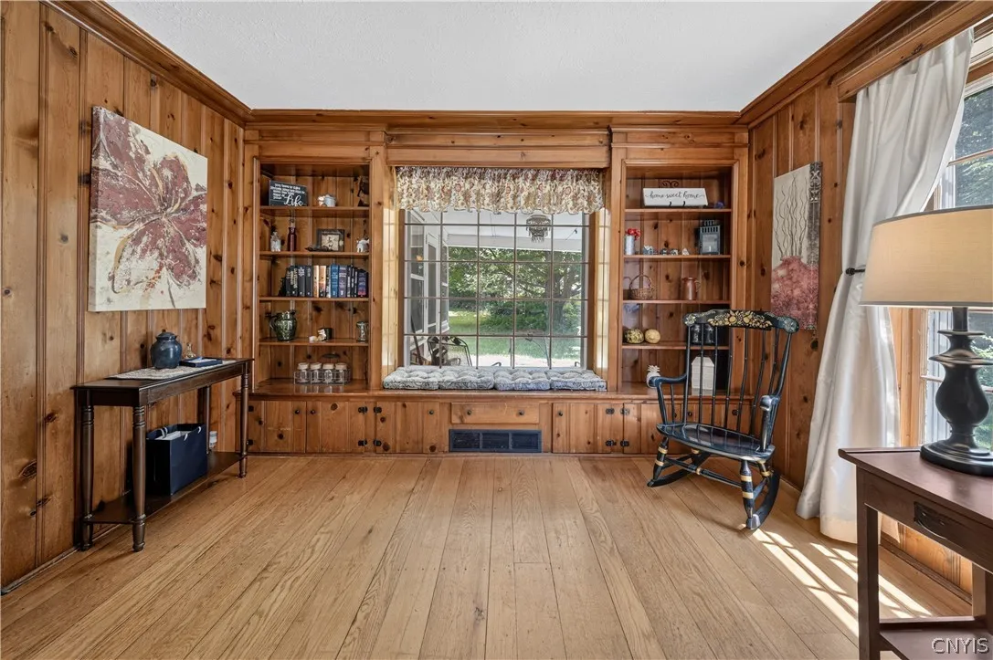 5352 Onondaga Road, Camillus, New York 13031, Camillus, New York 13031, 4 Bedrooms Bedrooms, 8 Rooms Rooms,1 BathroomBathrooms,Residential,For Sale,5352 Onondaga Road, Camillus, New York 13031,0,S1698778