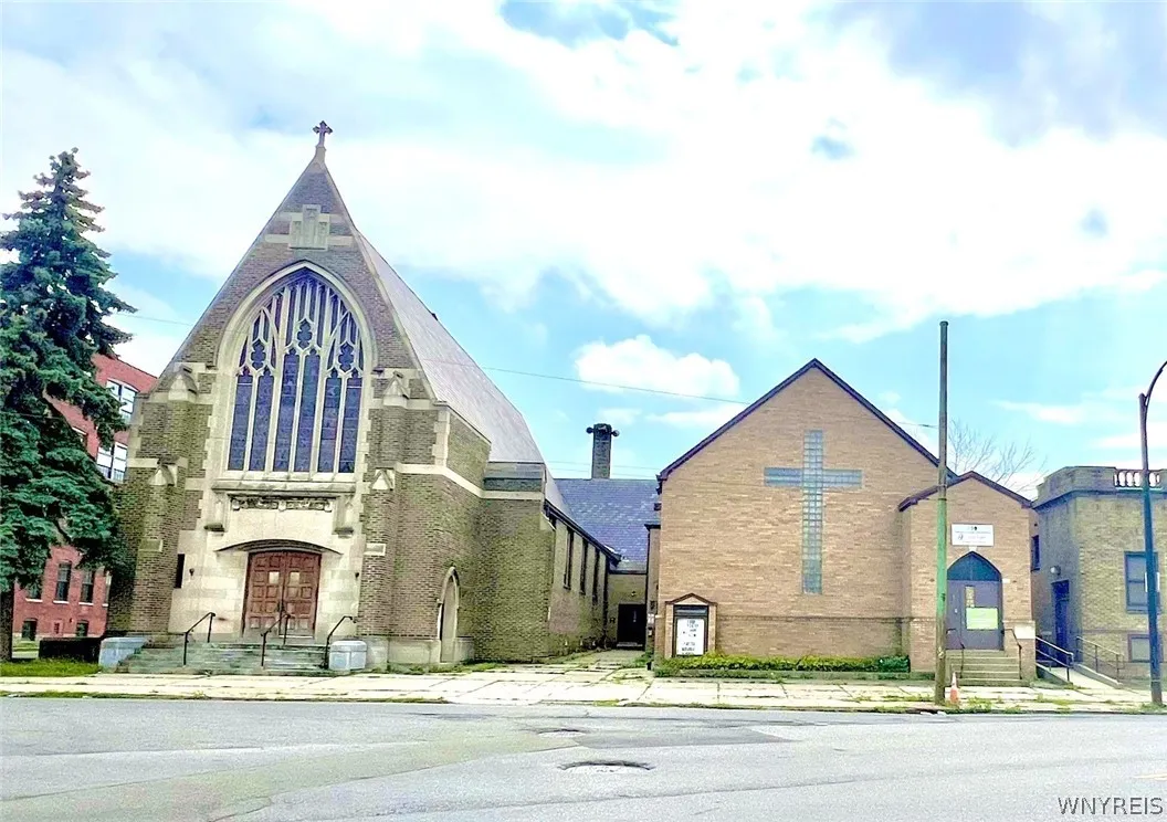 11 Doat Street, Buffalo, New York 14211, Buffalo, New York 14211, 17 Rooms Rooms,Commercial Sale,For Sale,11 Doat Street, Buffalo, New York 14211,0,B1694317