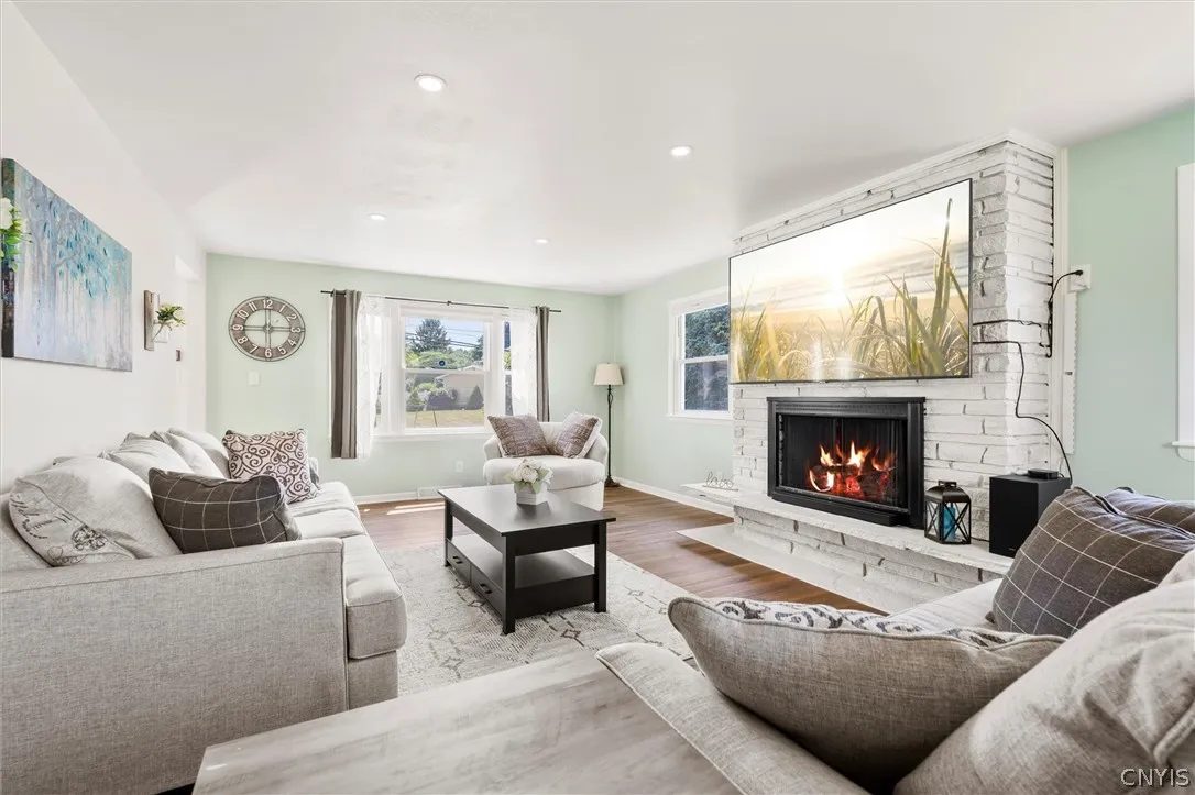 614 West Granger Road, Geddes, New York 13219, Geddes, New York 13219, 4 Bedrooms Bedrooms, 9 Rooms Rooms,1 BathroomBathrooms,Residential,For Sale,614 West Granger Road, Geddes, New York 13219,0,S1698360