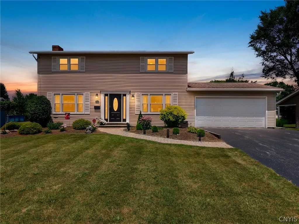 614 West Granger Road, Geddes, New York 13219, Geddes, New York 13219, 4 Bedrooms Bedrooms, 9 Rooms Rooms,1 BathroomBathrooms,Residential,For Sale,614 West Granger Road, Geddes, New York 13219,0,S1698360