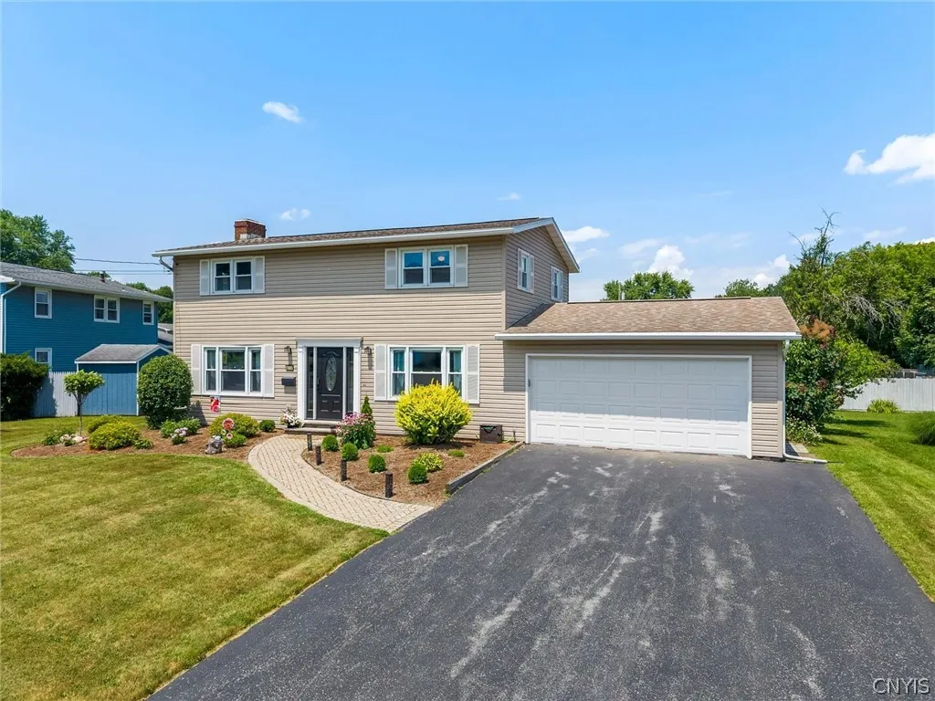 614 West Granger Road, Geddes, New York 13219, Geddes, New York 13219, 4 Bedrooms Bedrooms, 9 Rooms Rooms,1 BathroomBathrooms,Residential,For Sale,614 West Granger Road, Geddes, New York 13219,0,S1698360