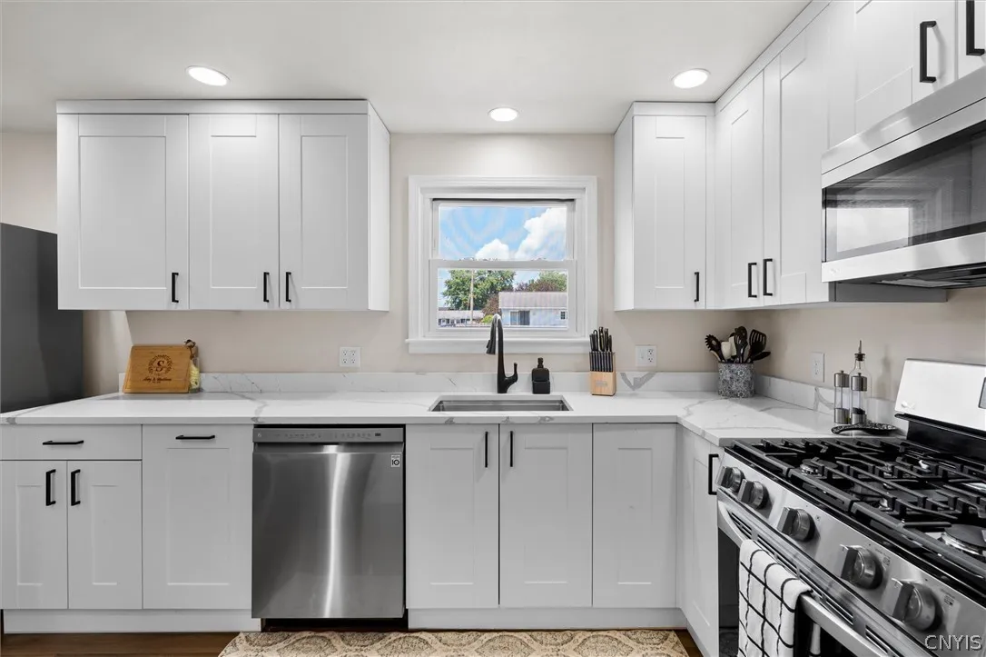 614 West Granger Road, Geddes, New York 13219, Geddes, New York 13219, 4 Bedrooms Bedrooms, 9 Rooms Rooms,1 BathroomBathrooms,Residential,For Sale,614 West Granger Road, Geddes, New York 13219,0,S1698360