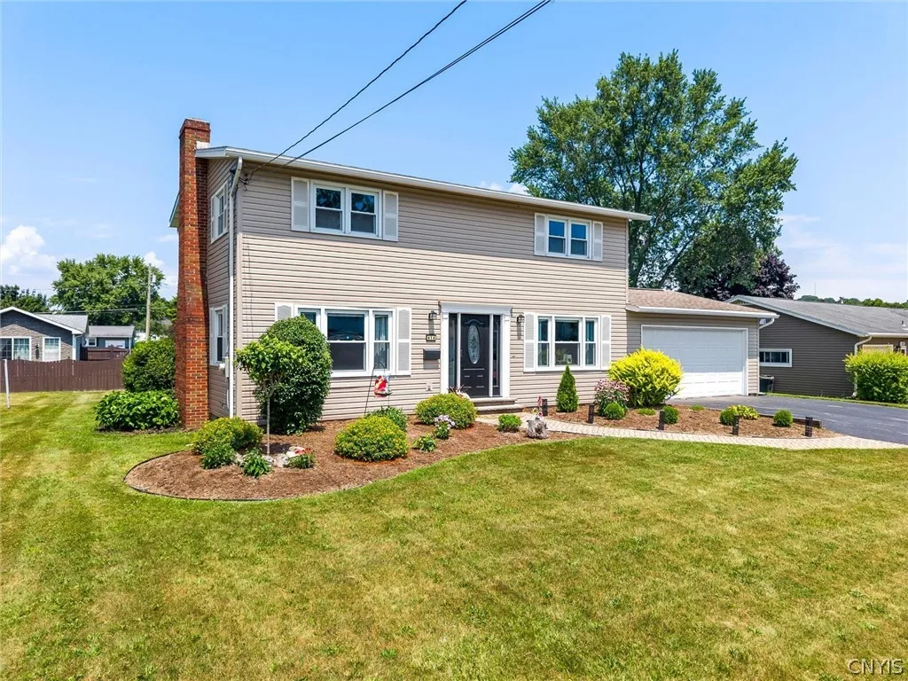 614 West Granger Road, Geddes, New York 13219, Geddes, New York 13219, 4 Bedrooms Bedrooms, 9 Rooms Rooms,1 BathroomBathrooms,Residential,For Sale,614 West Granger Road, Geddes, New York 13219,0,S1698360