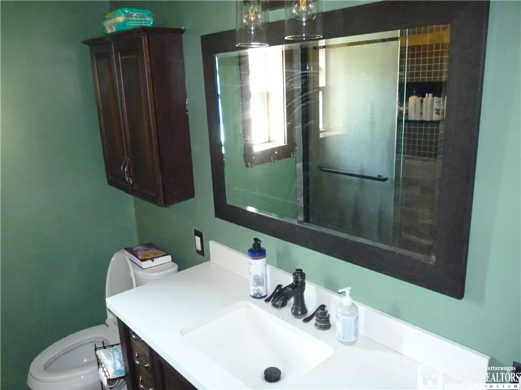 Large full bath