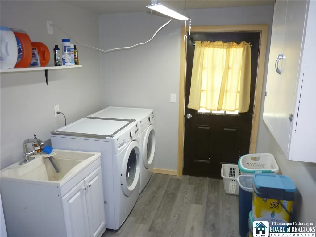 Combo laundry room and full bath #2