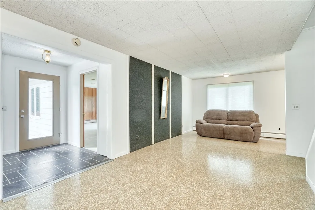 TILED ENTRANCE - DINING ROOM