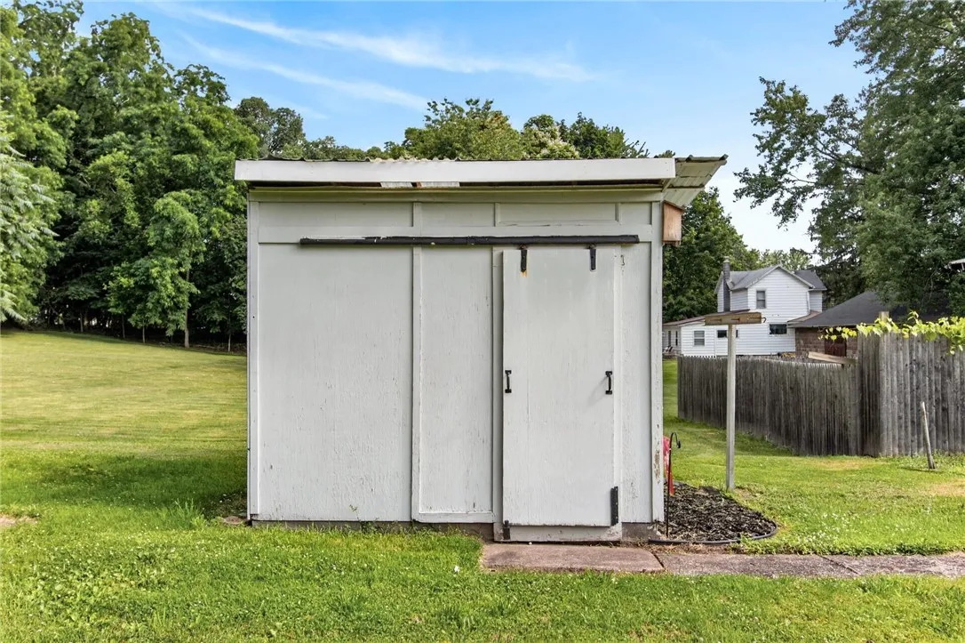 65 Cayuga Street, Galen, New York 14433, Galen, New York 14433, 3 Bedrooms Bedrooms, 7 Rooms Rooms,1 BathroomBathrooms,Residential,For Sale,65 Cayuga Street, Galen, New York 14433,0,R1697068