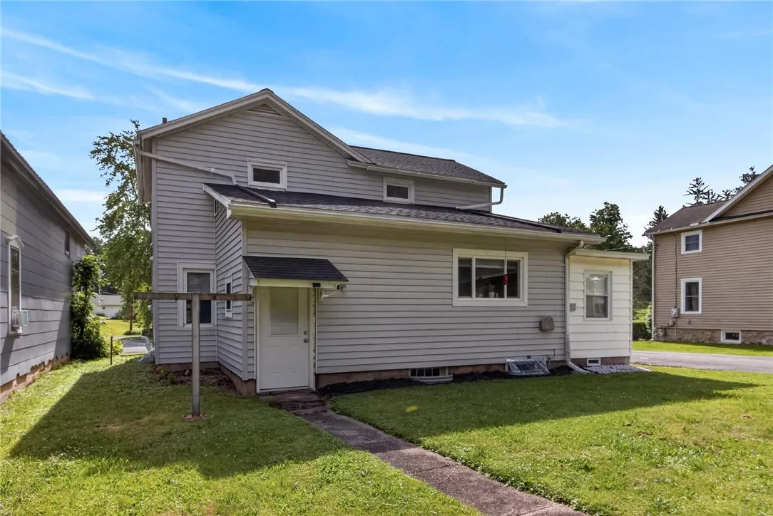 65 Cayuga Street, Galen, New York 14433, Galen, New York 14433, 3 Bedrooms Bedrooms, 7 Rooms Rooms,1 BathroomBathrooms,Residential,For Sale,65 Cayuga Street, Galen, New York 14433,0,R1697068