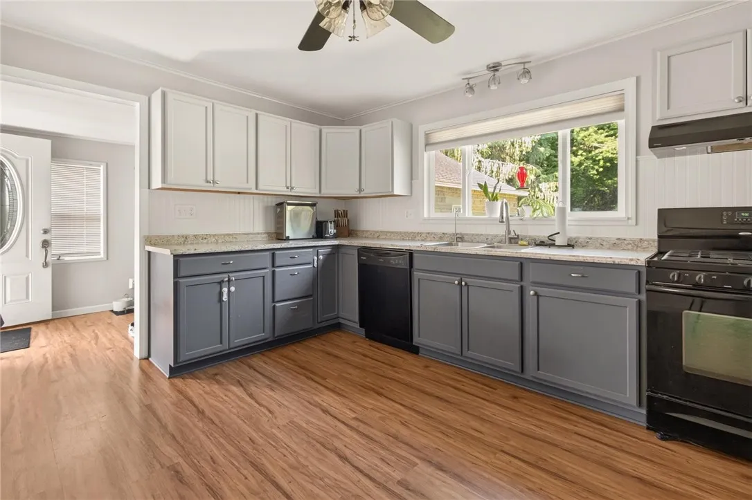 65 Cayuga Street, Galen, New York 14433, Galen, New York 14433, 3 Bedrooms Bedrooms, 7 Rooms Rooms,1 BathroomBathrooms,Residential,For Sale,65 Cayuga Street, Galen, New York 14433,0,R1697068