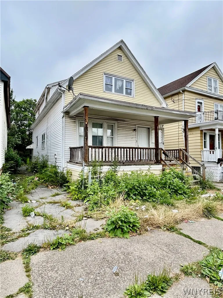 90 Theodore Street, Buffalo, New York 14211, Buffalo, New York 14211, 6 Bedroom Bedrooms, ,2 BathroomBathrooms,Residential,Closed,90 Theodore Street, Buffalo, New York 14211,0,B1699749