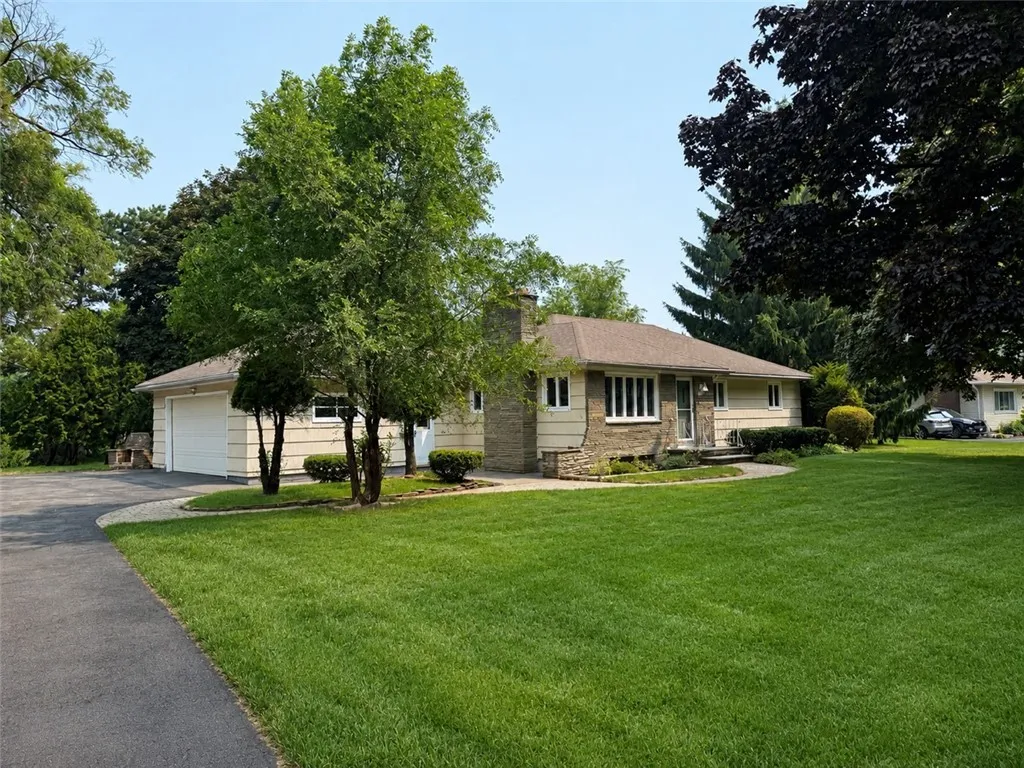 483 Brookview Drive, Irondequoit, New York 14617, Irondequoit, New York 14617, 3 Bedroom Bedrooms, 10 Room Rooms,2 BathroomBathrooms,Residential,Closed,483 Brookview Drive, Irondequoit, New York 14617,0,R1697650