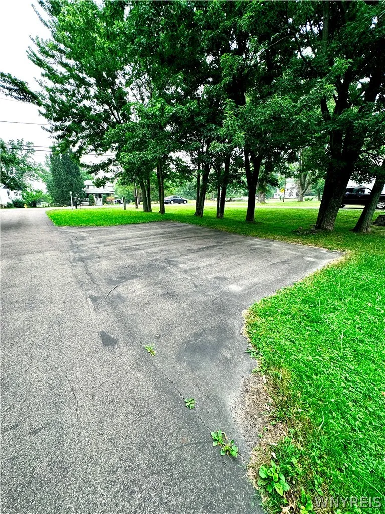 4955 Seneca Street, West Seneca, New York 14224, West Seneca, New York 14224, 3 Bedroom Bedrooms, 7 Room Rooms,2 BathroomBathrooms,Residential,For Sale,4955 Seneca Street, West Seneca, New York 14224,0,B1700012