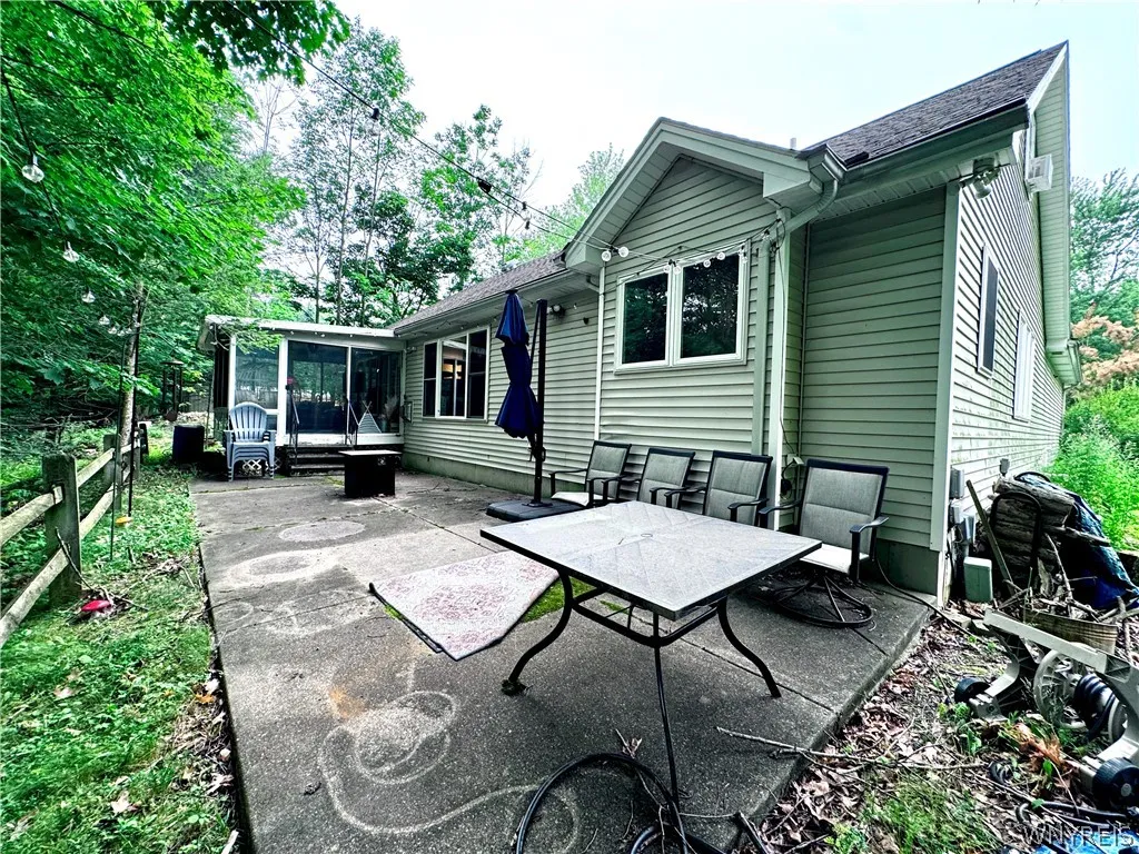 4955 Seneca Street, West Seneca, New York 14224, West Seneca, New York 14224, 3 Bedroom Bedrooms, 7 Room Rooms,2 BathroomBathrooms,Residential,For Sale,4955 Seneca Street, West Seneca, New York 14224,0,B1700012