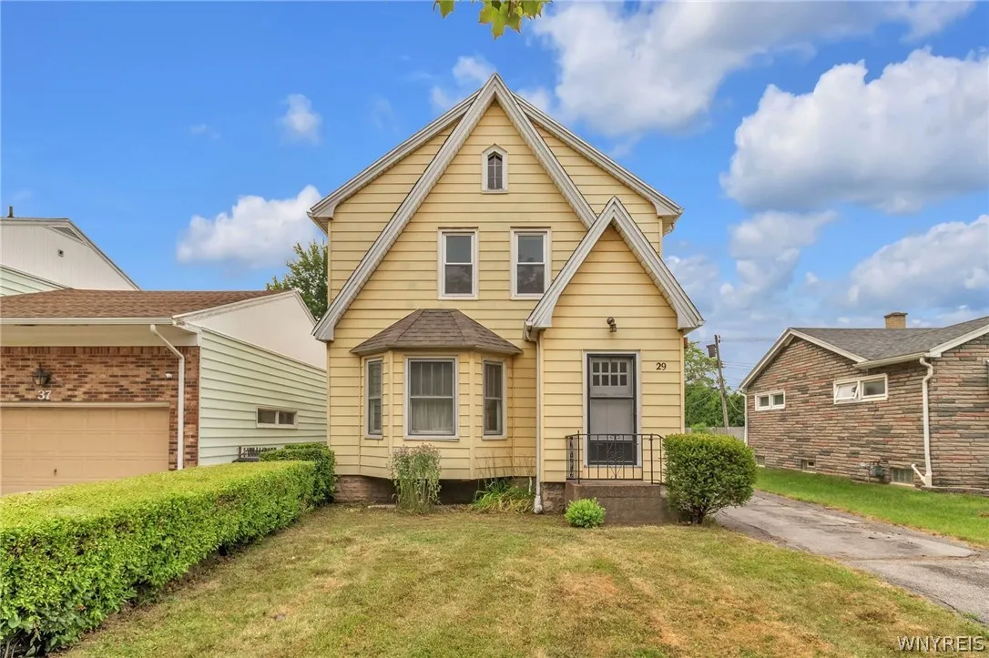 29 School Street, Tonawanda, New York 14217, Tonawanda, New York 14217, 3 Bedroom Bedrooms, 7 Room Rooms,2 BathroomBathrooms,Residential,Closed,29 School Street, Tonawanda, New York 14217,0,B1675713