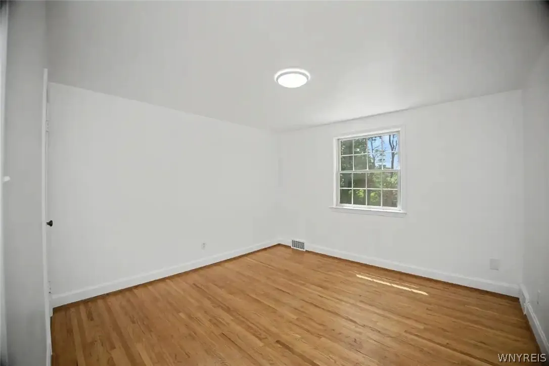758 Pasadena Avenue, Niagara Falls, New York 14304, Niagara Falls, New York 14304, 3 Bedroom Bedrooms, 7 Room Rooms,1 BathroomBathrooms,Residential,For Sale,758 Pasadena Avenue, Niagara Falls, New York 14304,0,B1700076
