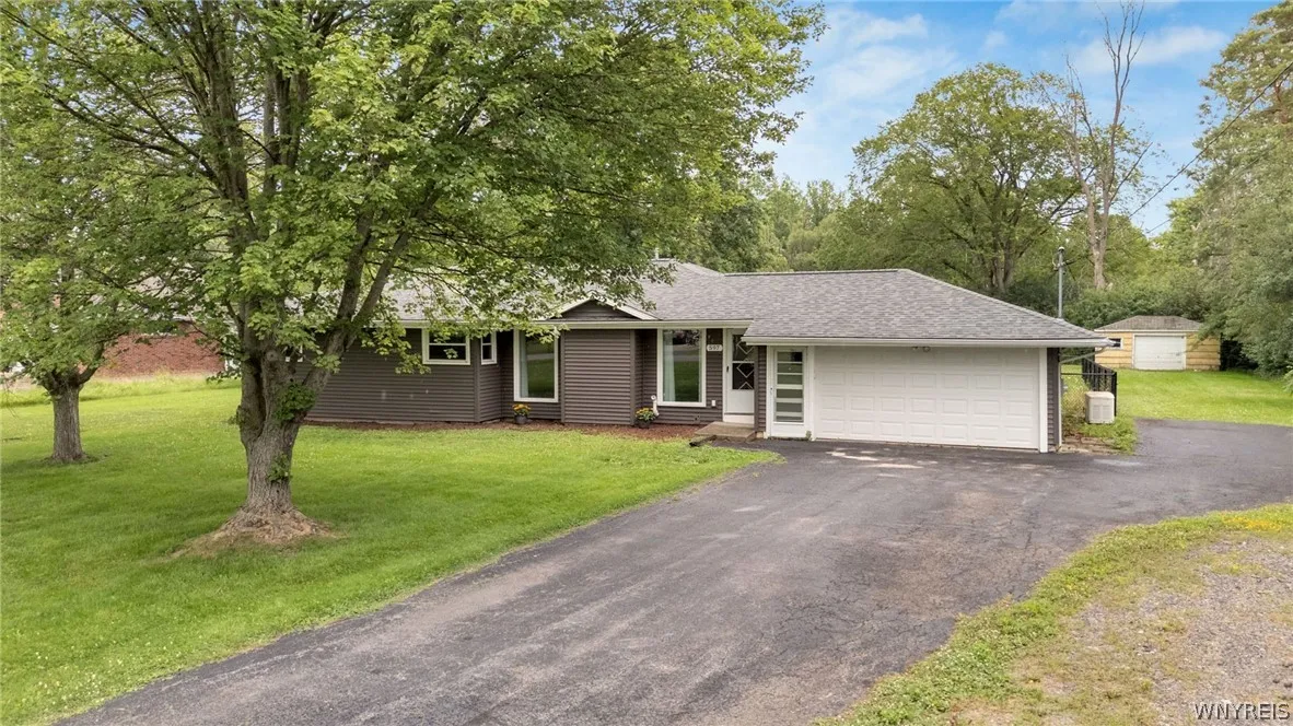 597 Alt Boulevard, Grand Island, New York 14072, Grand Island, New York 14072, 3 Bedroom Bedrooms, 7 Room Rooms,1 BathroomBathrooms,Residential,For Sale,597 Alt Boulevard, Grand Island, New York 14072,0,B1697224