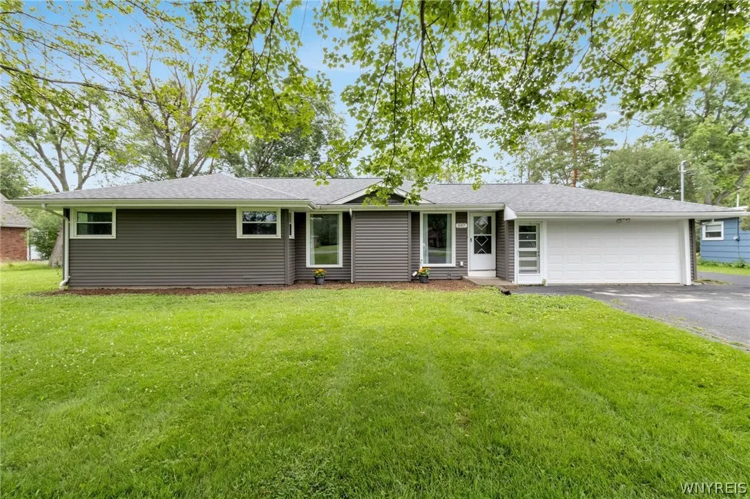 597 Alt Boulevard, Grand Island, New York 14072, Grand Island, New York 14072, 3 Bedroom Bedrooms, 7 Room Rooms,1 BathroomBathrooms,Residential,For Sale,597 Alt Boulevard, Grand Island, New York 14072,0,B1697224