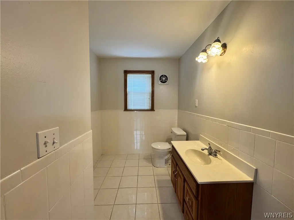 1361 Hertel Avenue, Buffalo, New York 14216, Buffalo, New York 14216, ,Commercial Sale,For Sale,1361 Hertel Avenue, Buffalo, New York 14216,0,B1698526