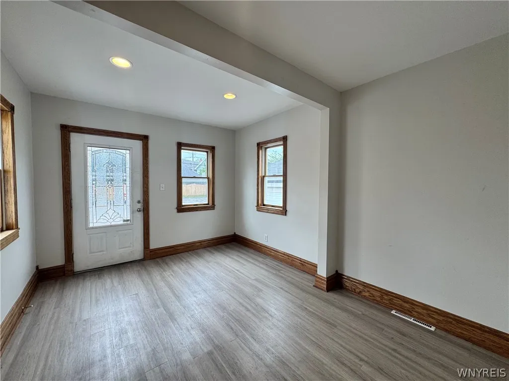 1361 Hertel Avenue, Buffalo, New York 14216, Buffalo, New York 14216, ,Commercial Sale,For Sale,1361 Hertel Avenue, Buffalo, New York 14216,0,B1698526
