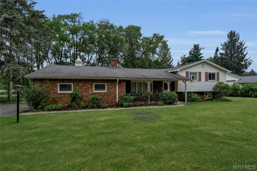 5872 Kamner Drive, Clarence, New York 14032, Clarence, New York 14032, 4 Bedroom Bedrooms, 8 Room Rooms,2 BathroomBathrooms,Residential,Closed,5872 Kamner Drive, Clarence, New York 14032,0,B1700988
