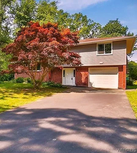 4540 West Overlook Drive, Clarence, New York 14221, Clarence, New York 14221, 4 Bedroom Bedrooms, 9 Room Rooms,1 BathroomBathrooms,Residential,Closed,4540 West Overlook Drive, Clarence, New York 14221,0,B1700992