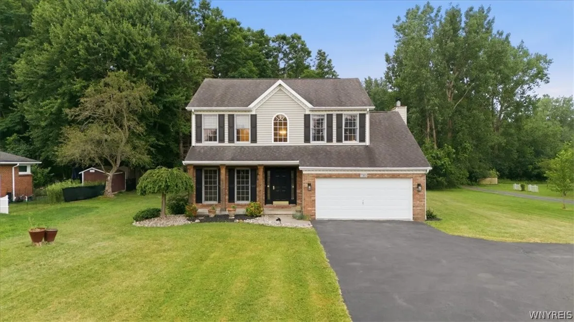 7365 Milestrip Road, Orchard Park, New York 14127, Orchard Park, New York 14127, 3 Bedroom Bedrooms, 7 Room Rooms,2 BathroomBathrooms,Residential,Closed,7365 Milestrip Road, Orchard Park, New York 14127,0,B1681843