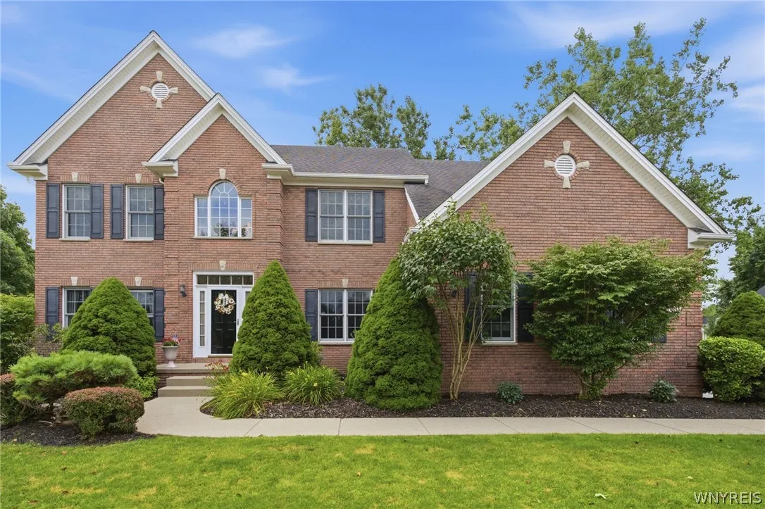 9651 Deerview Lane, Clarence, New York 14032, Clarence, New York 14032, 3 Bedroom Bedrooms, 9 Room Rooms,2 BathroomBathrooms,Residential,Closed,9651 Deerview Lane, Clarence, New York 14032,0,B1701141
