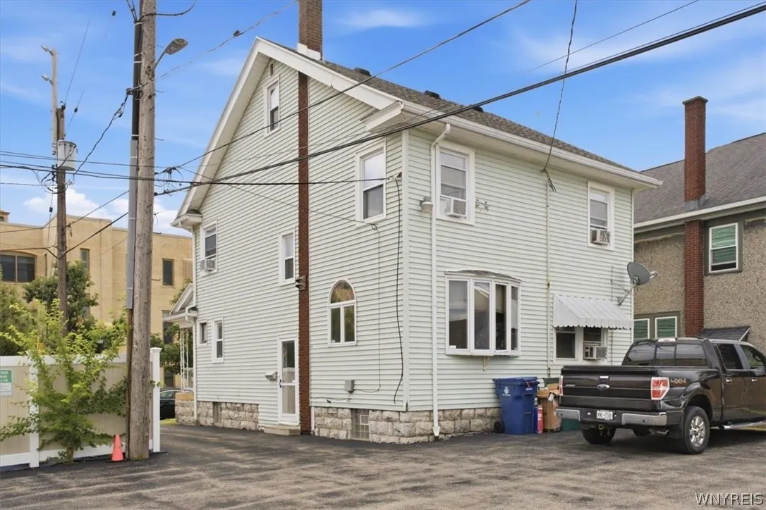 50 Saranac Avenue, Buffalo, New York 14216, Buffalo, New York 14216, 4 Bedroom Bedrooms, 10 Room Rooms,1 BathroomBathrooms,Residential,For Sale,50 Saranac Avenue, Buffalo, New York 14216,0,B1701199