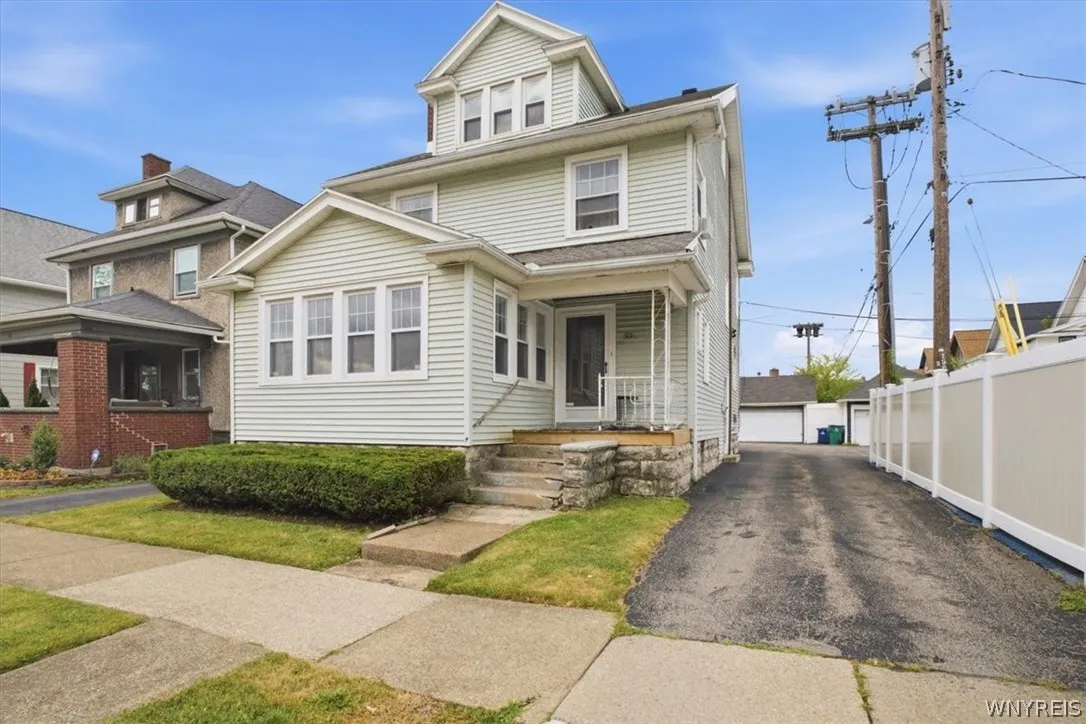 50 Saranac Avenue, Buffalo, New York 14216, Buffalo, New York 14216, 4 Bedroom Bedrooms, 10 Room Rooms,1 BathroomBathrooms,Residential,For Sale,50 Saranac Avenue, Buffalo, New York 14216,0,B1701199