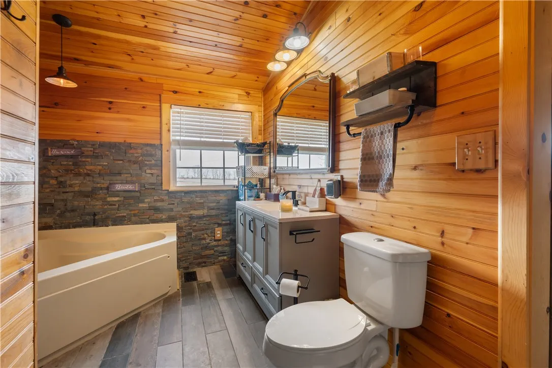 2200 Fort Hill Road, Phelps, New York 14532, Phelps, New York 14532, 2 Bedroom Bedrooms, 5 Room Rooms,2 BathroomBathrooms,Residential,For Sale,2200 Fort Hill Road, Phelps, New York 14532,0,R1698915