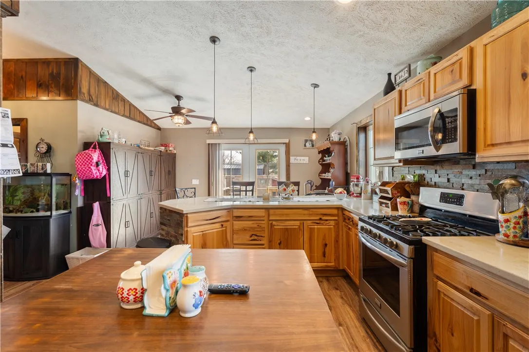 2200 Fort Hill Road, Phelps, New York 14532, Phelps, New York 14532, 2 Bedroom Bedrooms, 5 Room Rooms,2 BathroomBathrooms,Residential,For Sale,2200 Fort Hill Road, Phelps, New York 14532,0,R1698915