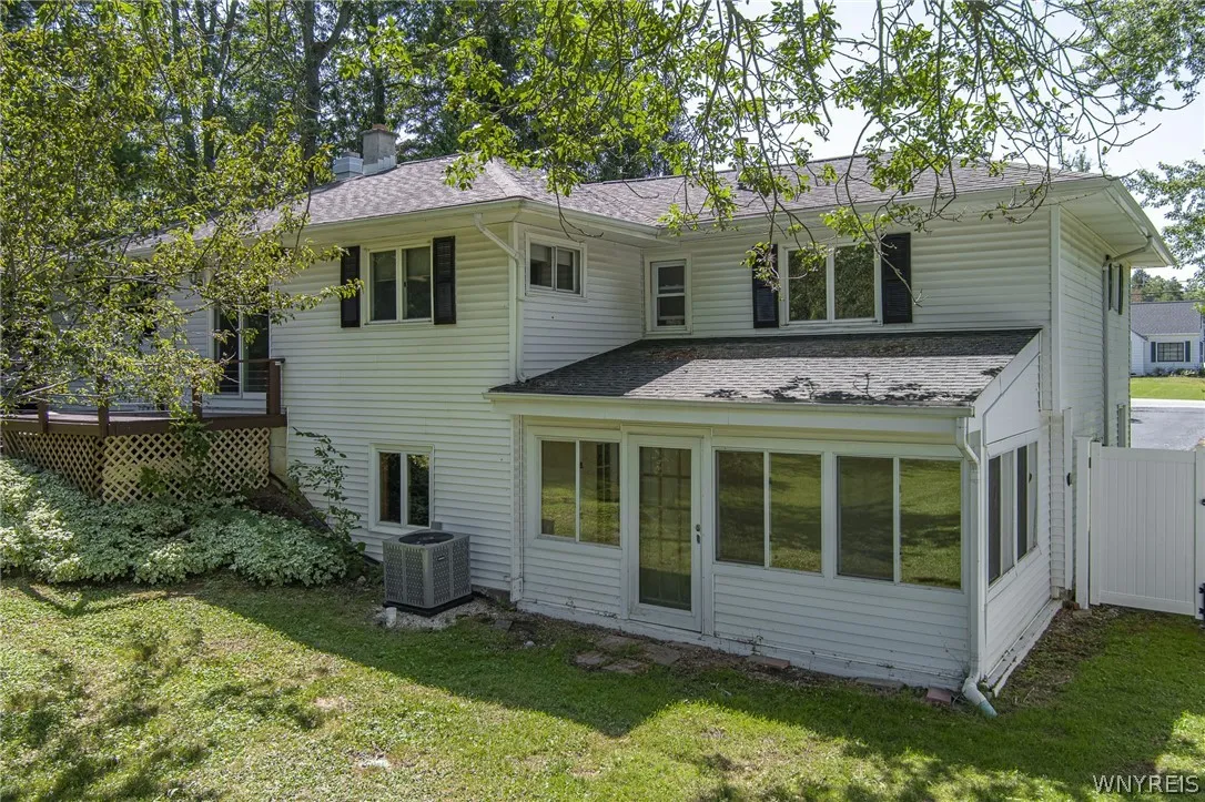 1361 Staley Road, Grand Island, New York 14072, Grand Island, New York 14072, 3 Bedroom Bedrooms, 7 Room Rooms,1 BathroomBathrooms,Residential,For Sale,1361 Staley Road, Grand Island, New York 14072,0,B1700519