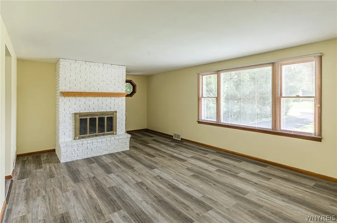 1361 Staley Road, Grand Island, New York 14072, Grand Island, New York 14072, 3 Bedroom Bedrooms, 7 Room Rooms,1 BathroomBathrooms,Residential,For Sale,1361 Staley Road, Grand Island, New York 14072,0,B1700519