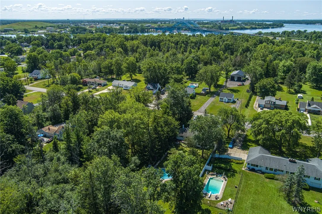 1361 Staley Road, Grand Island, New York 14072, Grand Island, New York 14072, 3 Bedroom Bedrooms, 7 Room Rooms,1 BathroomBathrooms,Residential,For Sale,1361 Staley Road, Grand Island, New York 14072,0,B1700519