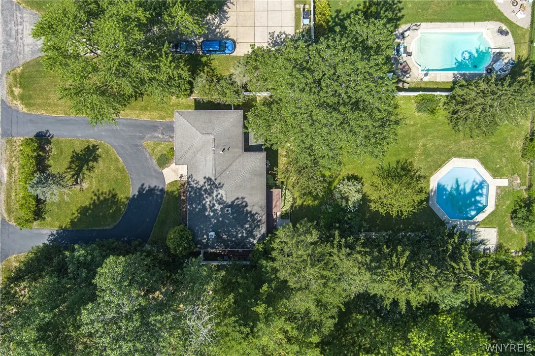 1361 Staley Road, Grand Island, New York 14072, Grand Island, New York 14072, 3 Bedroom Bedrooms, 7 Room Rooms,1 BathroomBathrooms,Residential,For Sale,1361 Staley Road, Grand Island, New York 14072,0,B1700519