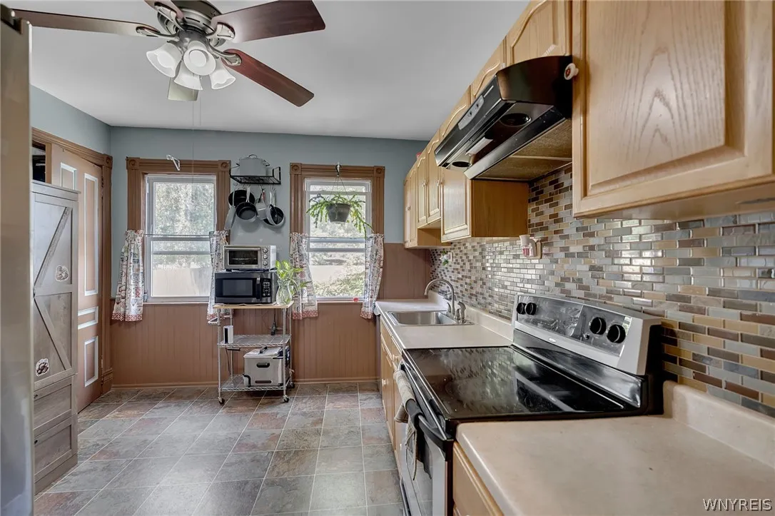 418 Breckenridge Street, Buffalo, New York 14213, Buffalo, New York 14213, 5 Bedroom Bedrooms, 12 Room Rooms,2 BathroomBathrooms,Residential,For Sale,418 Breckenridge Street, Buffalo, New York 14213,0,B1694946