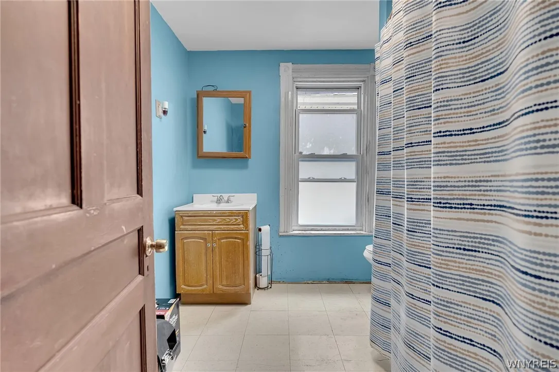 418 Breckenridge Street, Buffalo, New York 14213, Buffalo, New York 14213, 5 Bedroom Bedrooms, 12 Room Rooms,2 BathroomBathrooms,Residential,For Sale,418 Breckenridge Street, Buffalo, New York 14213,0,B1694946
