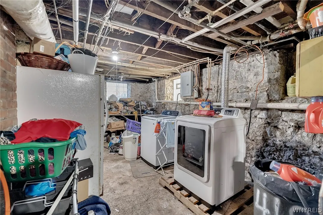 418 Breckenridge Street, Buffalo, New York 14213, Buffalo, New York 14213, 5 Bedroom Bedrooms, 12 Room Rooms,2 BathroomBathrooms,Residential,For Sale,418 Breckenridge Street, Buffalo, New York 14213,0,B1694946