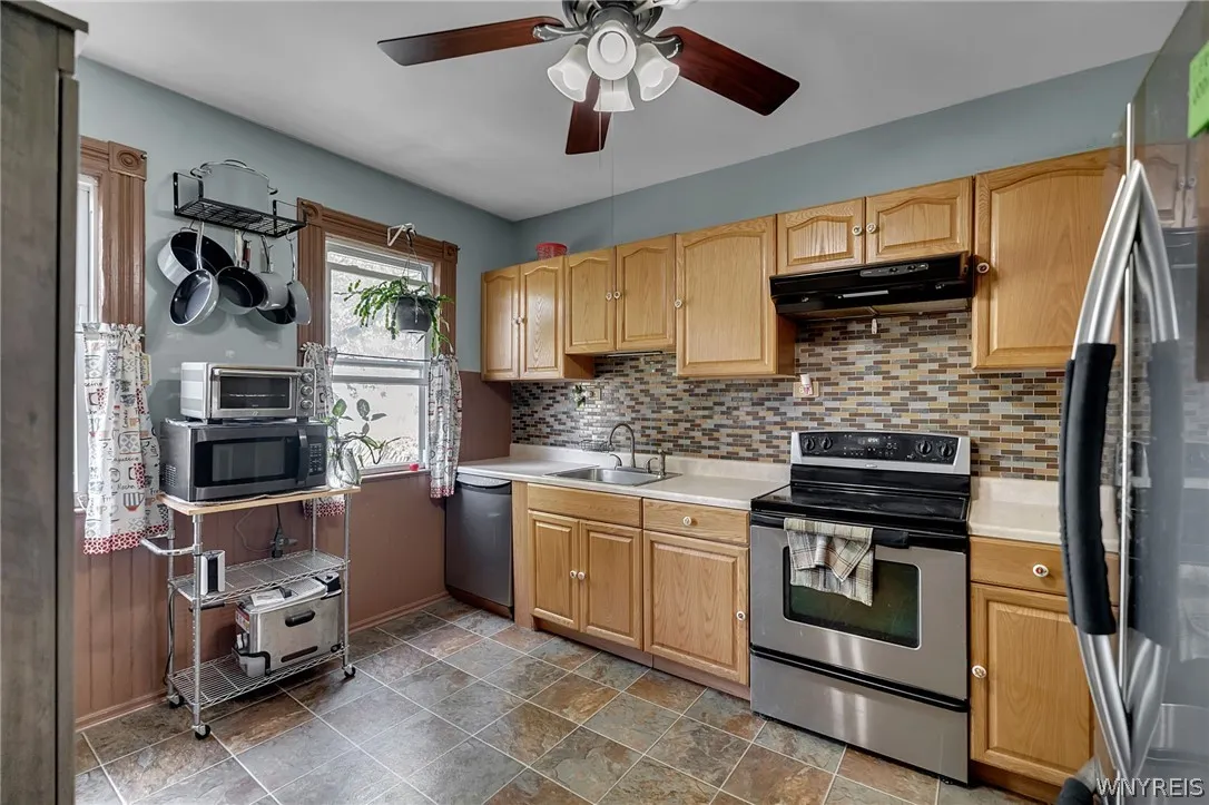 418 Breckenridge Street, Buffalo, New York 14213, Buffalo, New York 14213, 5 Bedroom Bedrooms, 12 Room Rooms,2 BathroomBathrooms,Residential,For Sale,418 Breckenridge Street, Buffalo, New York 14213,0,B1694946